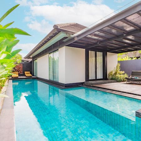 Javana Royal Villas Seminyak  Exterior photo
