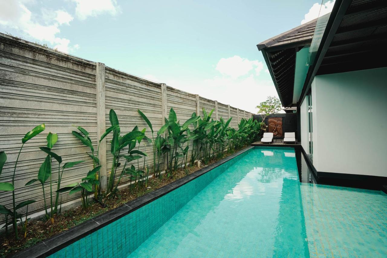 Javana Royal Villas Seminyak  Exterior photo