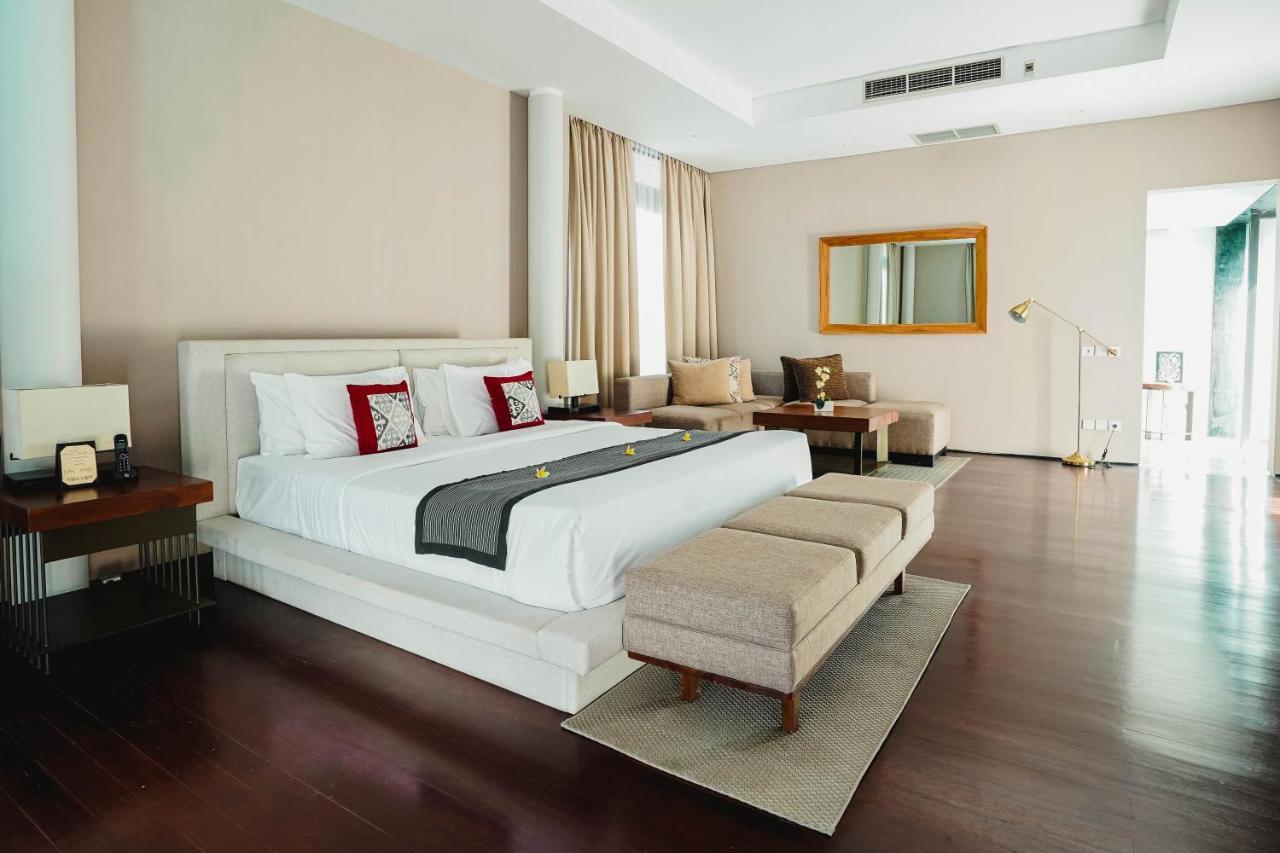 Javana Royal Villas Seminyak  Exterior photo